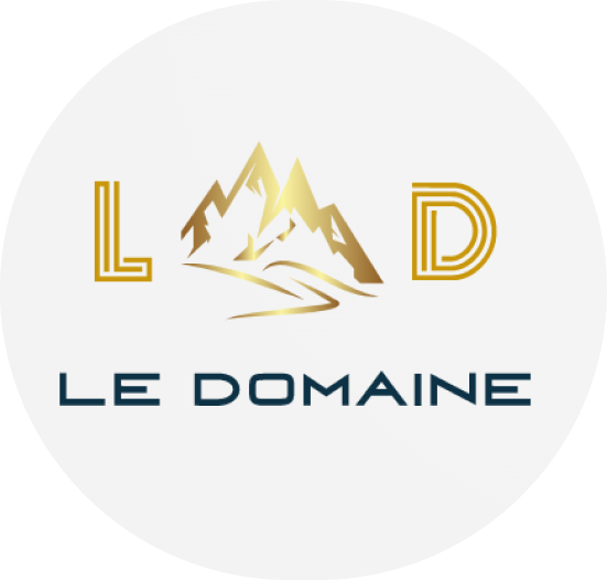 LE DOMAINE